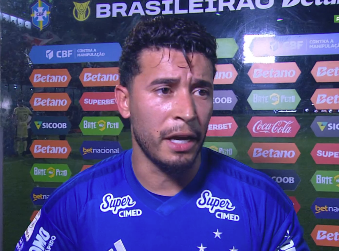 Após derrota do Cruzeiro, William prega 'virada de chave' e foco no clássico