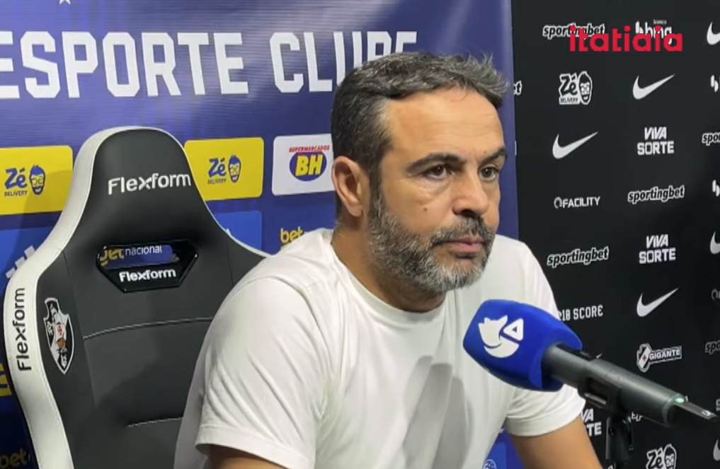 Artur Jorge explica trocas e admite que Cruzeiro mereceu derrota para o Vasco