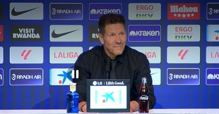 Júlian Álvarez deixa jogo 'sozinho', e Simeone explica: 'Decisão do Atlético'