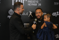 Neymar despista sobre futuro no Santos e aposentadoria: 'Não sei o que vou fazer'