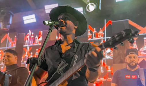 Eduardo foi diagnosticado com leucemia