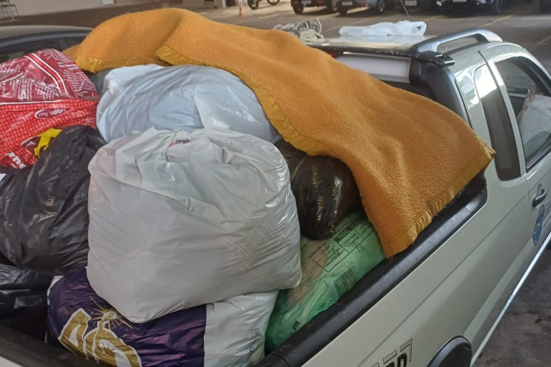 Pequenos gestos, grandes impactos: ação 'Doe amor. Compartilhe calor' segue em Juiz de Fora