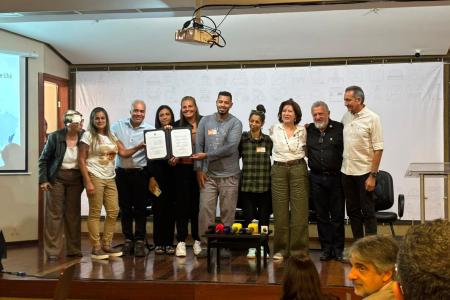 Cinco famílias assinaram contrato do Compra Assistida durante visita de comitiva ministerial a Juiz de Fora • Désia Souza/Itatiaia