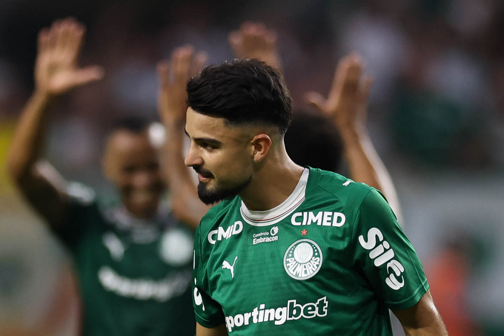 Palmeiras tenta renovar contrato de Flaco López após recusar proposta