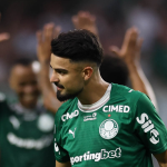 Palmeiras tenta renovar contrato de Flaco López após recusar proposta