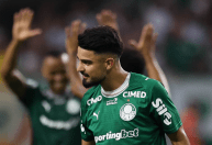 Palmeiras tenta renovar contrato de Flaco López após recusar proposta