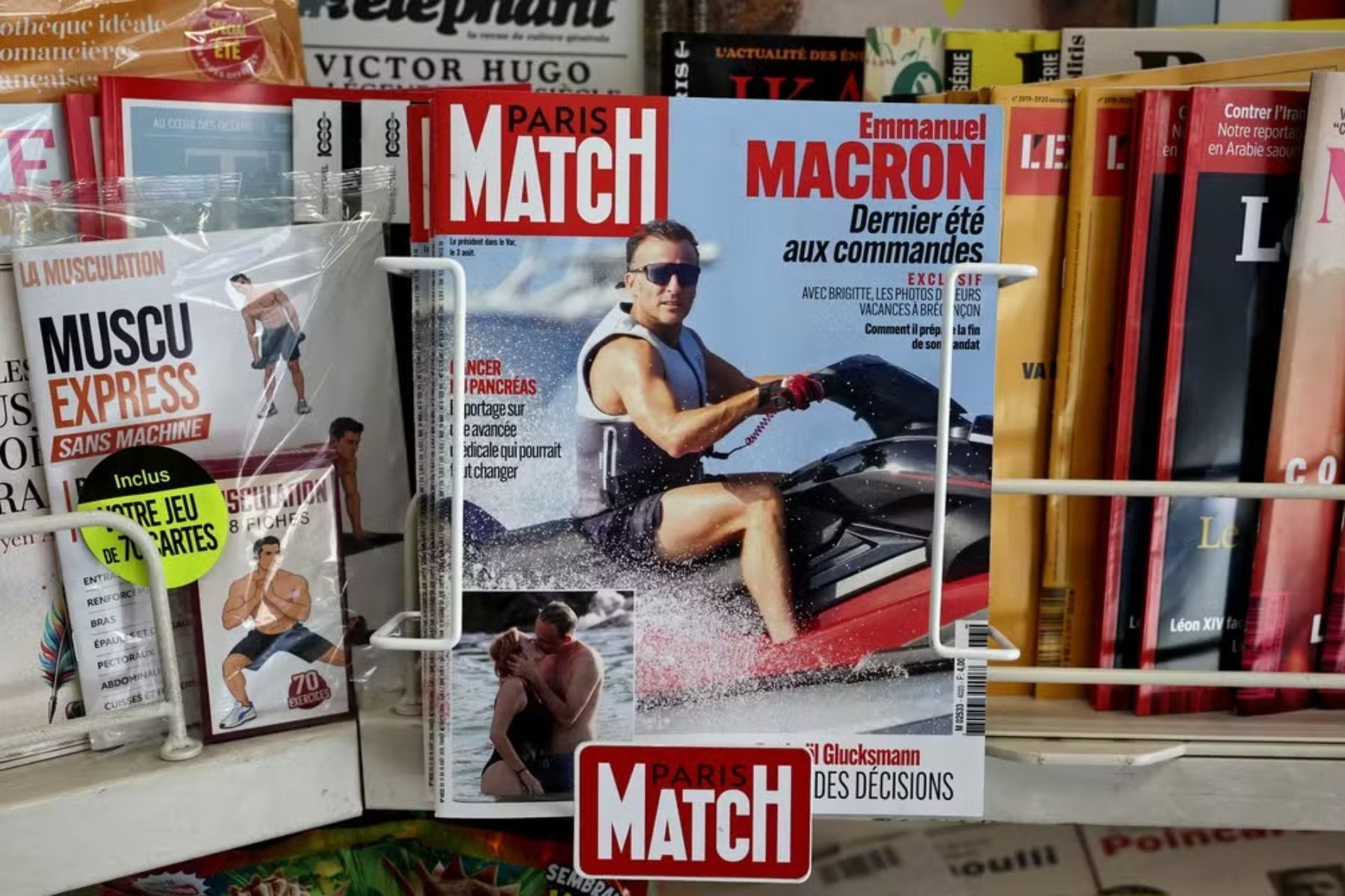Em meio a onda de calor e incêndios na França, Macron é criticado por foto em jet ski