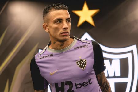 Kevin Castaño, meio-campista anunciado pelo Atlético
