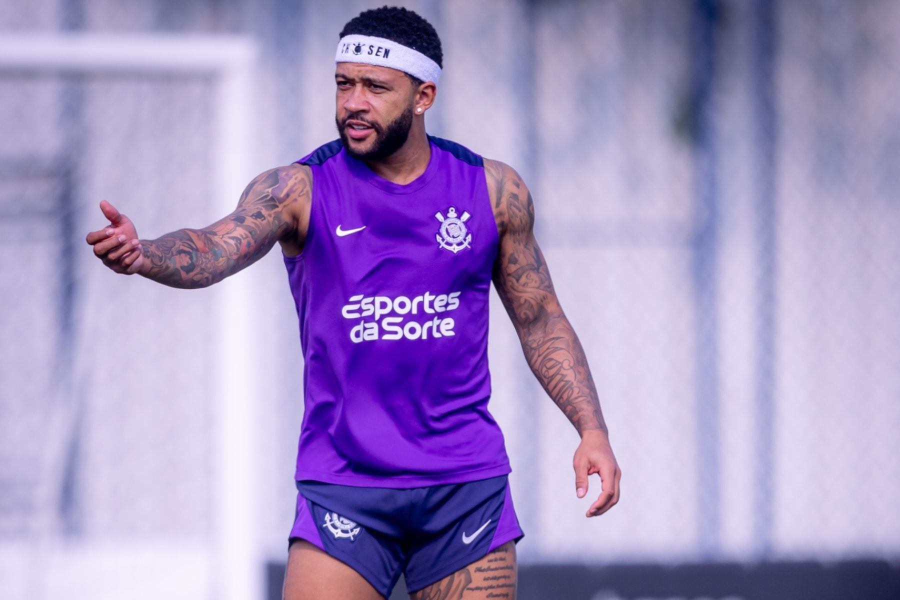 Memphis Depay se pronuncia e detona Corinthians por não renovação: 'Decepcionado'