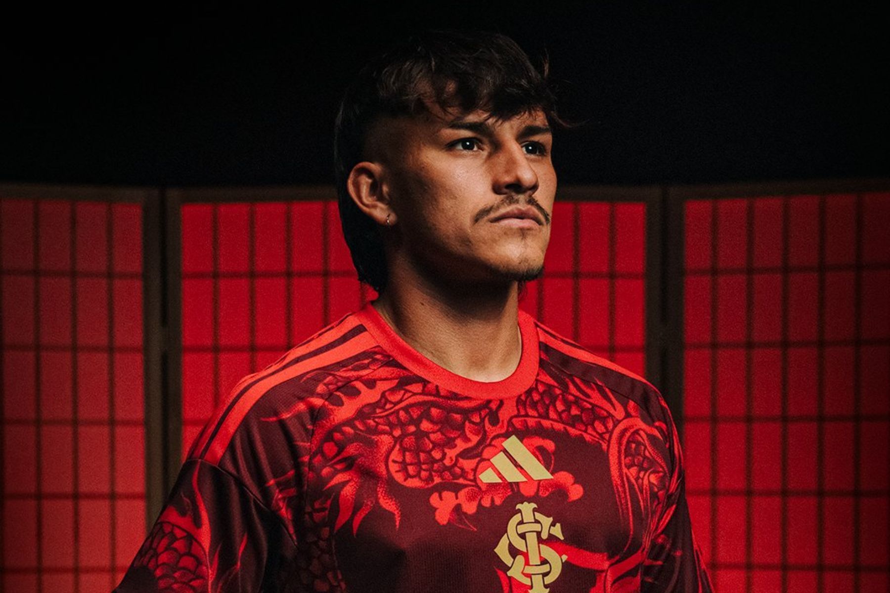 Internacional apresenta nova camisa 3 e inicia pré-venda; saiba detalhes