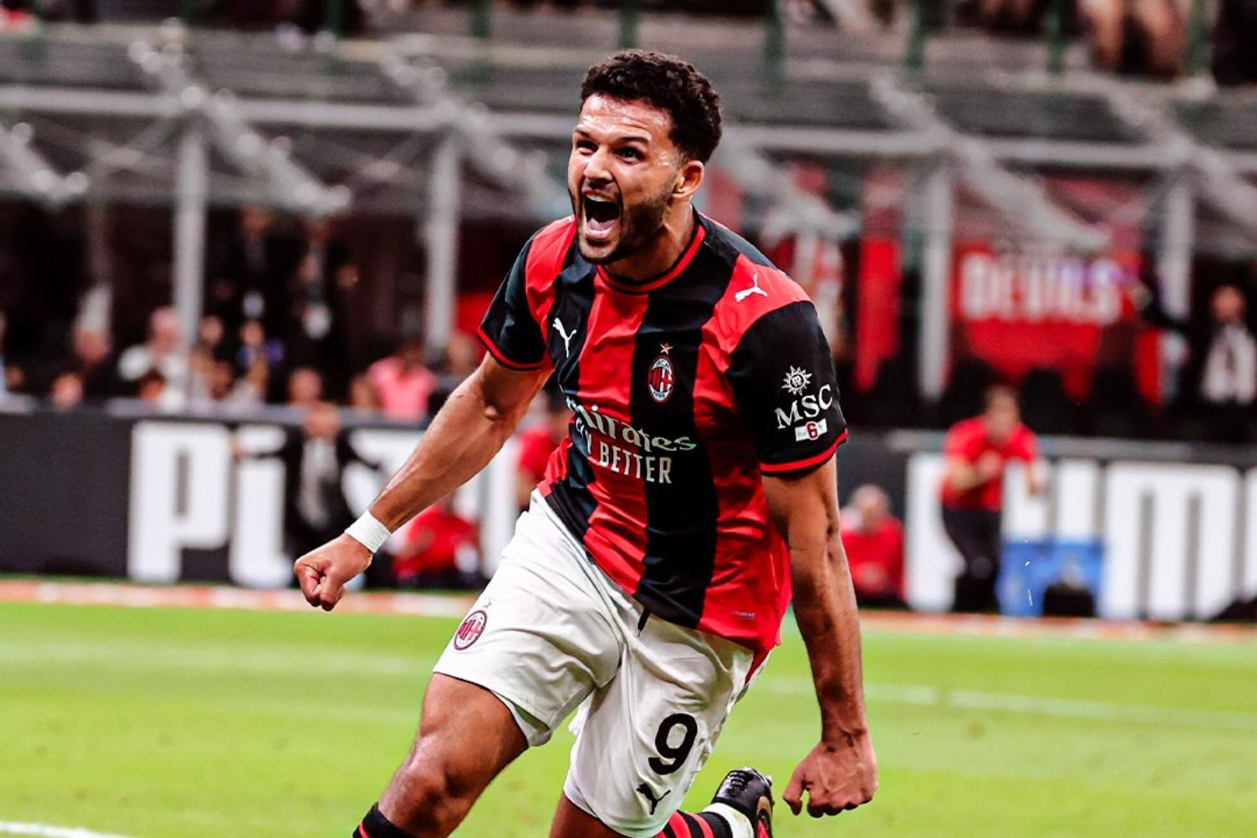 Gonçalo Ramos brilha, Milan vence e assume liderança da Série A