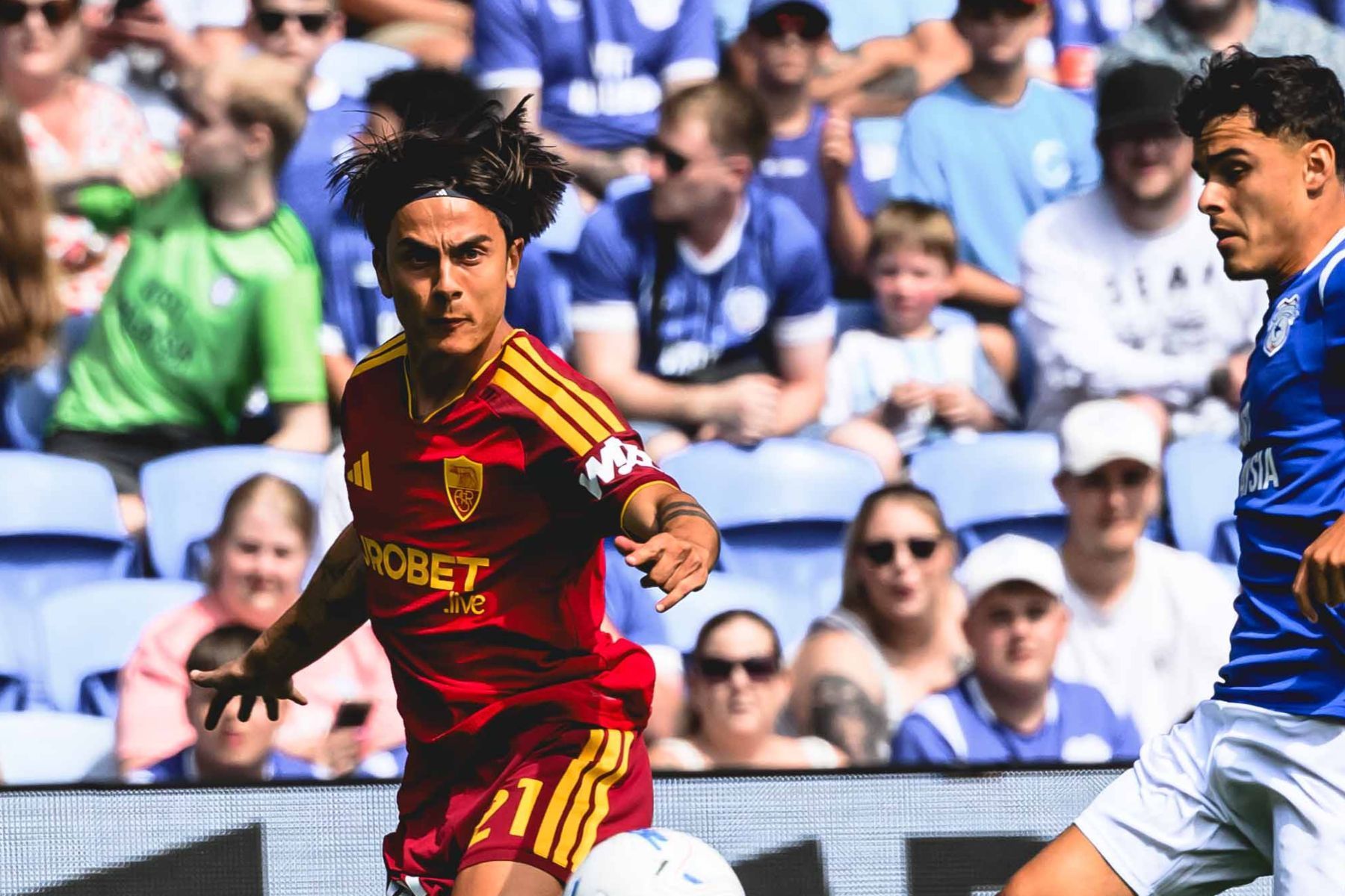 Com Wesley, Roma é goleada por clube da segunda divisão da Inglaterra em amistoso