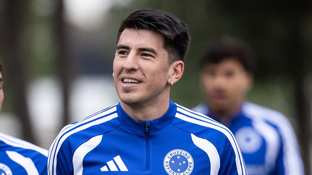 Cruzeiro define escalação com três mudanças para enfrentar a Chape