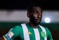 Bolasie tem lesão 'rara' após choque com Kenji em Chapecoense x Cruzeiro
