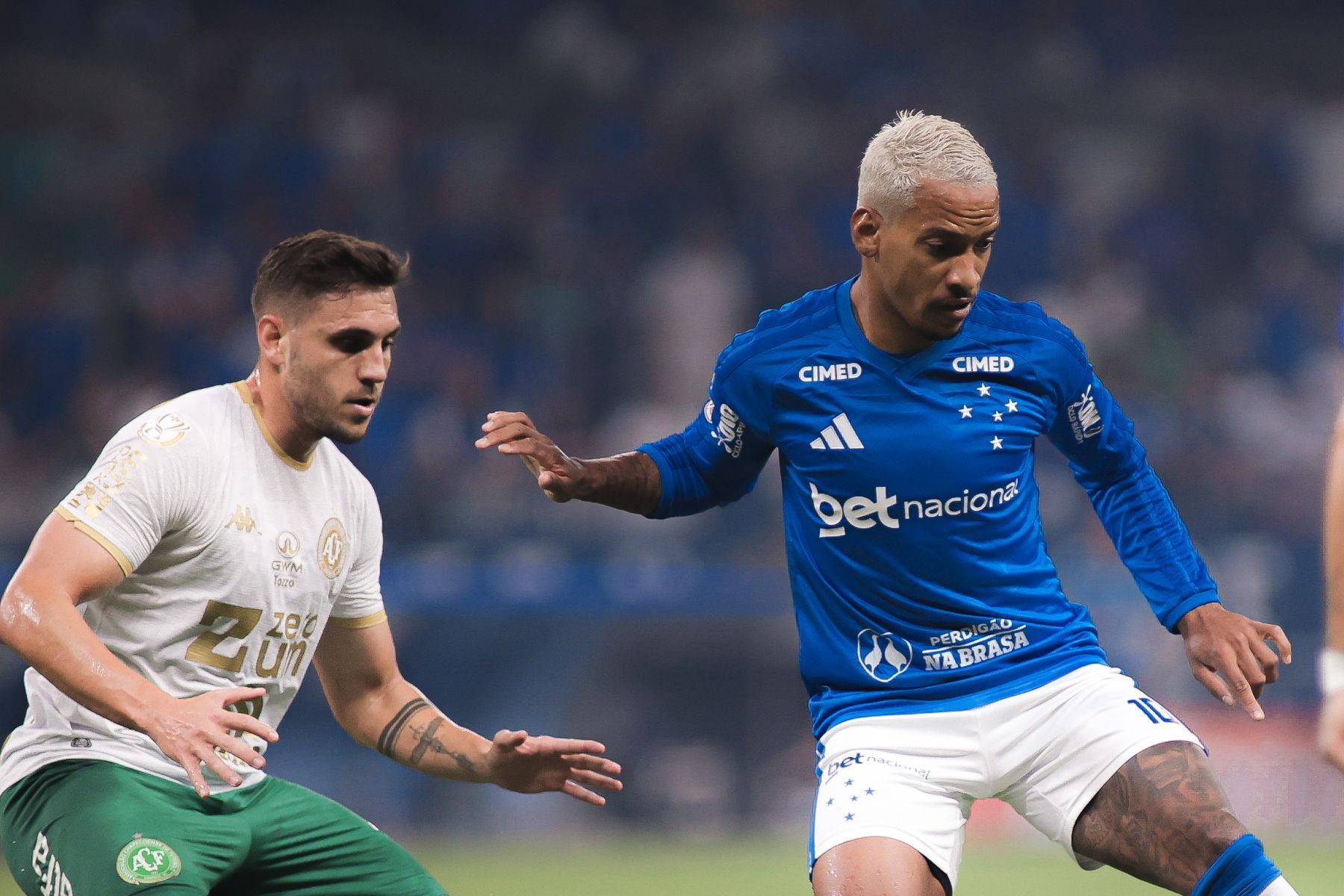 Cruzeiro repete 'ano do penta' e elimina Chapecoense pela 3ª vez na Copa do Brasil
