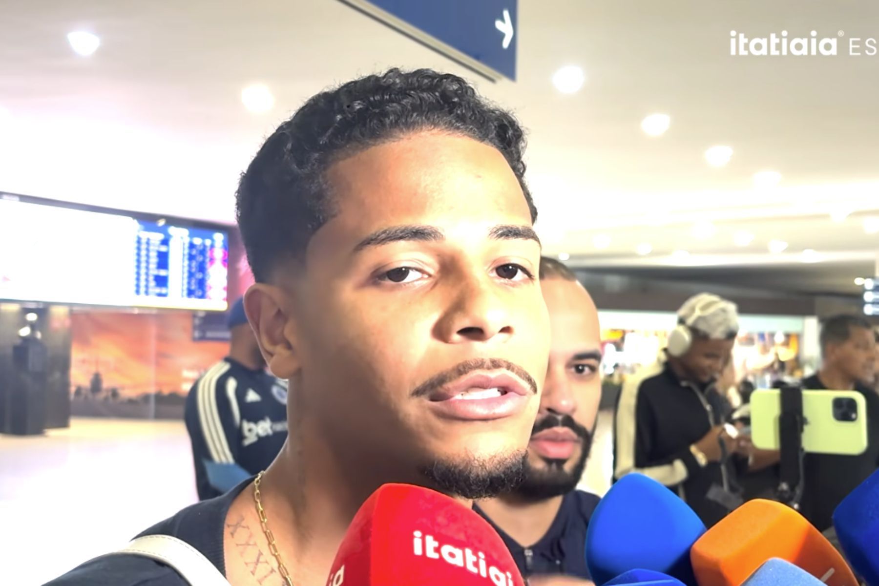 Pode jogar? Wesley abre o jogo sobre a condição física ao chegar no Cruzeiro