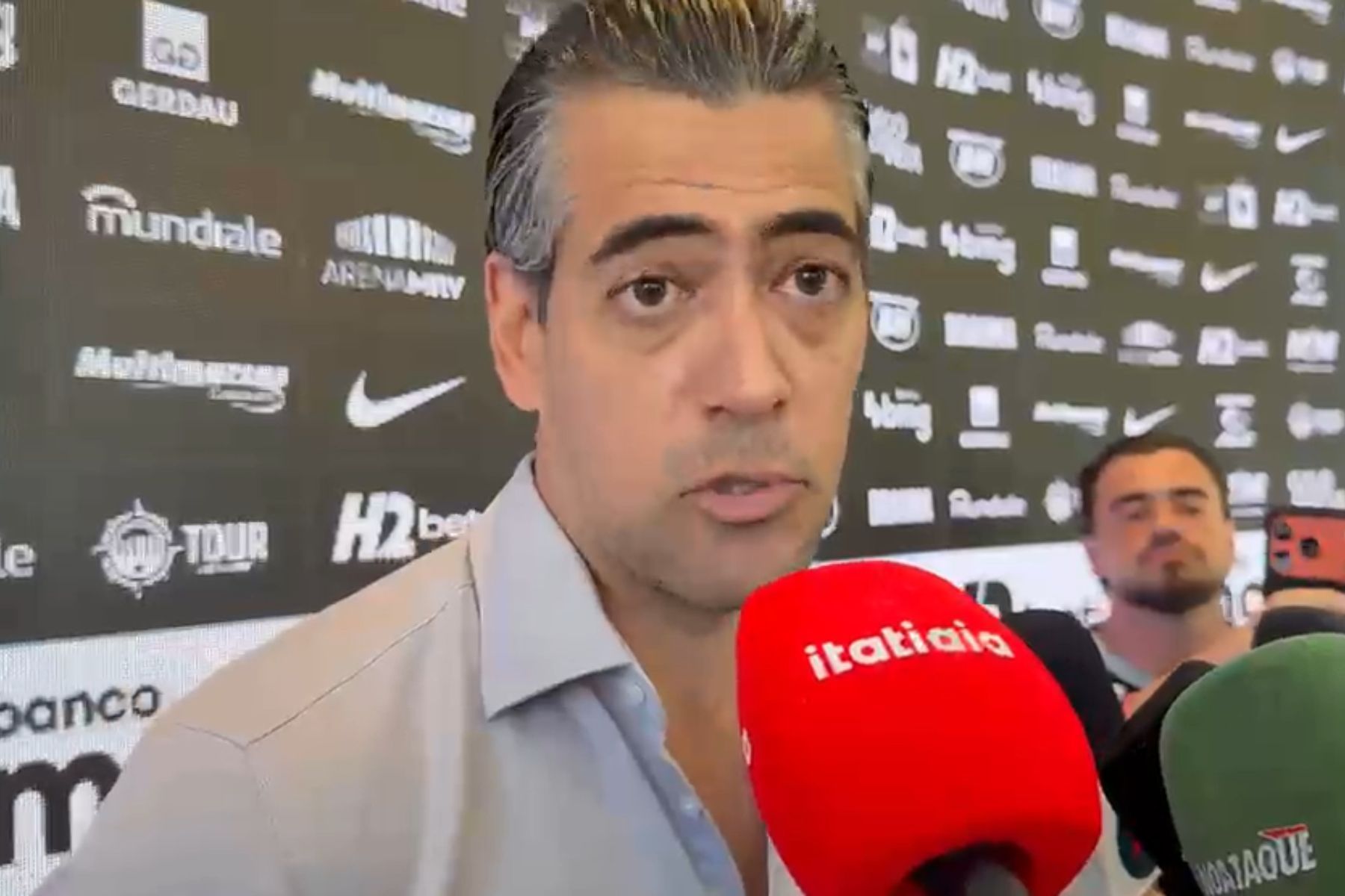 Diretor do Atlético, Bracks é direto e descarta negociação por Luiz Araújo, do Flamengo