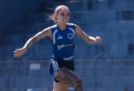 Atacante do Cruzeiro Feminino sofre grave lesão e aumenta número de atletas no DM