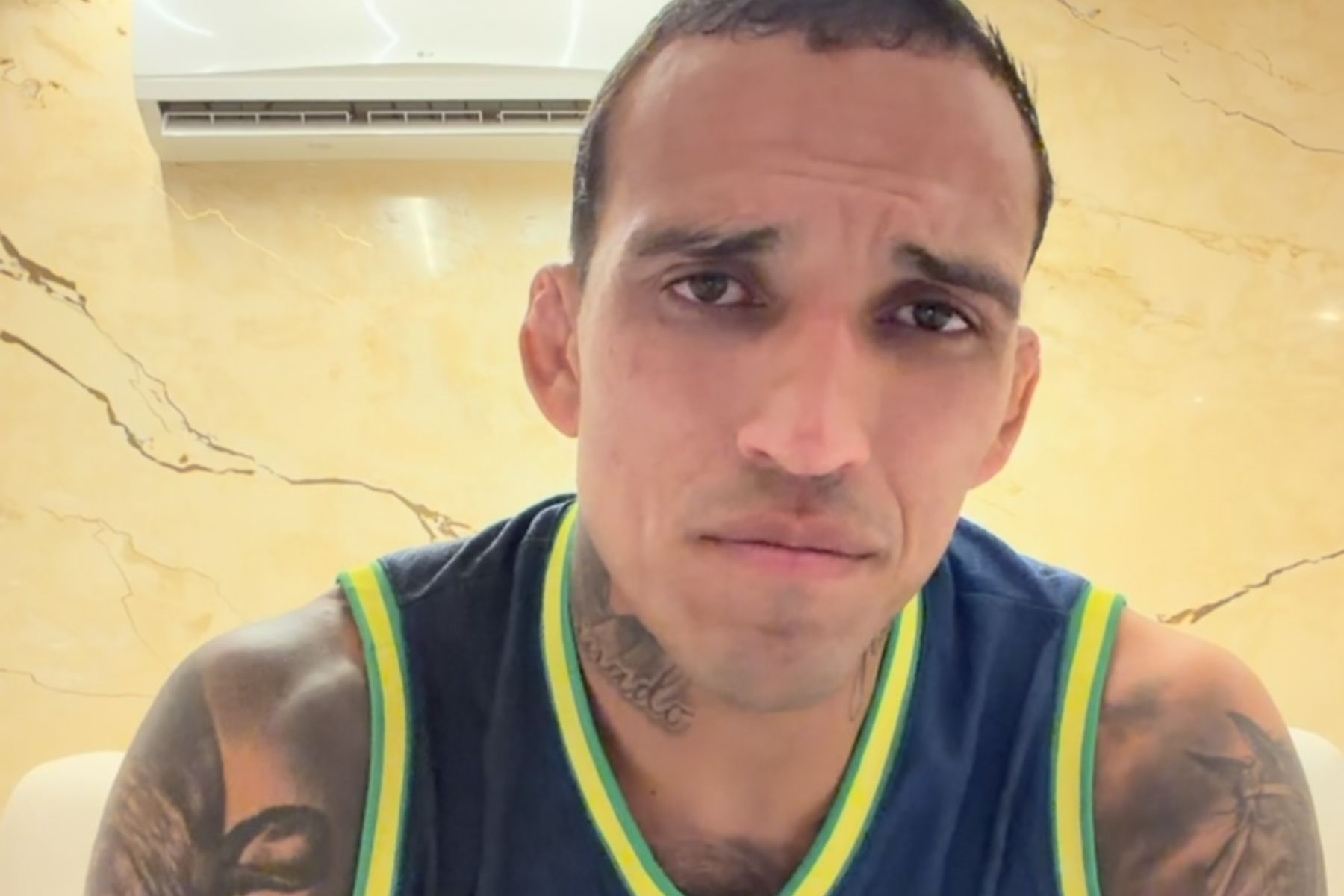 Lenda do UFC explica motivo de Charles do Bronxs ter saído de luta contra Tsarukyan
