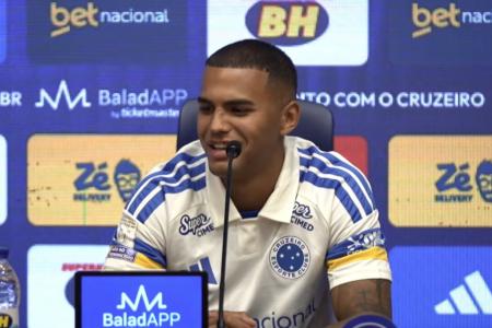 João Costa oficialmente apresentado no Cruzeiro