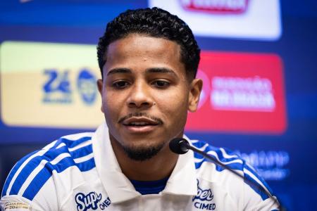 Wesley em apresentação no Cruzeiro