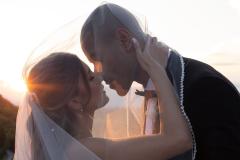 Ricardo Lucarelli e Sofia Tumminia se casam em castelo na Itália