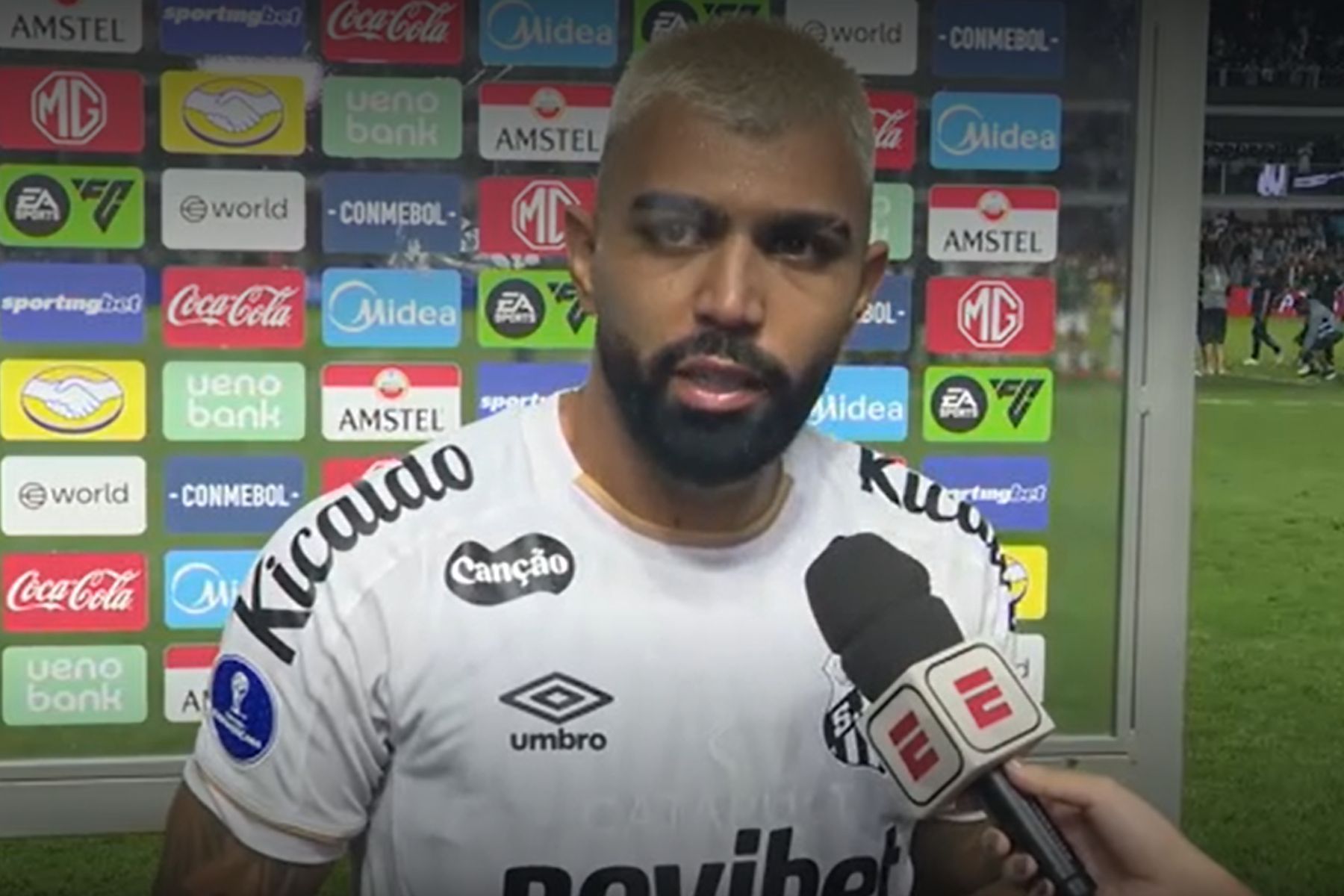 Após atingir marca histórica em vitória do Santos, Gabigol é direto: 'Sei fazer gol'