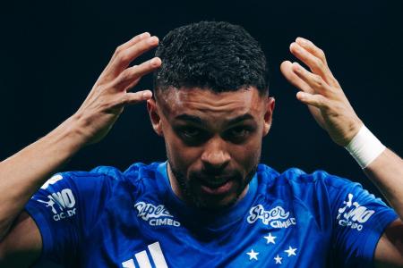 Wanderson comemora gol do Cruzeiro contra o Corinthians • Marco Galvão/Cruzeiro