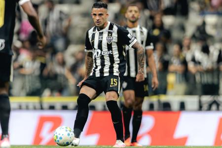 Kevin Castaño na estreia pelo Galo na partida com o Grêmio
