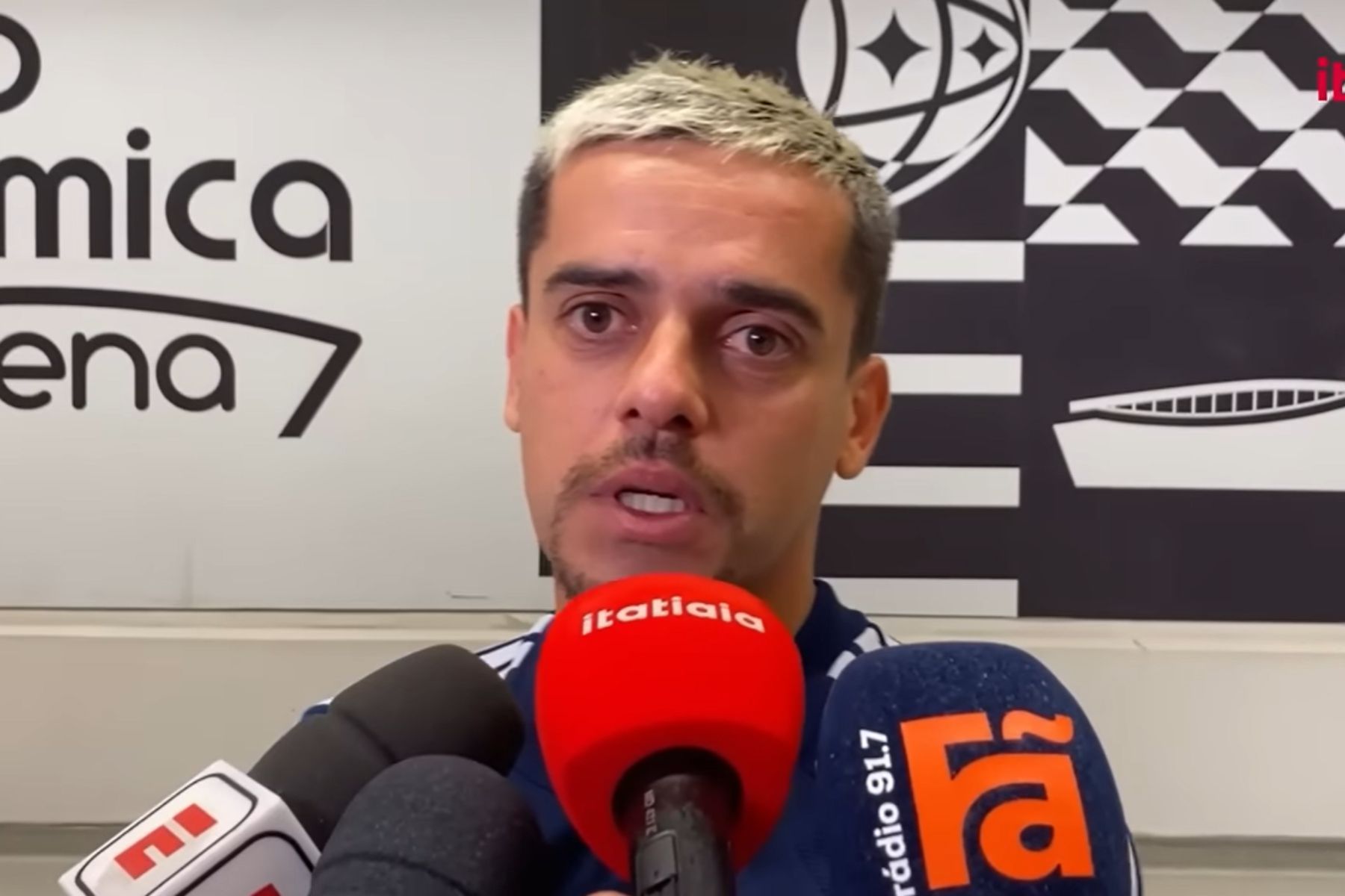 Fagner aponta fator decisivo em vitória do Cruzeiro sobre o Corinthians