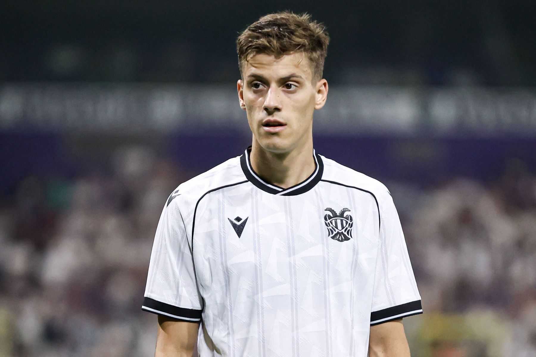 Torcida da PAOK invade instalações do clube após venda de Konstantelias ao Dortmund