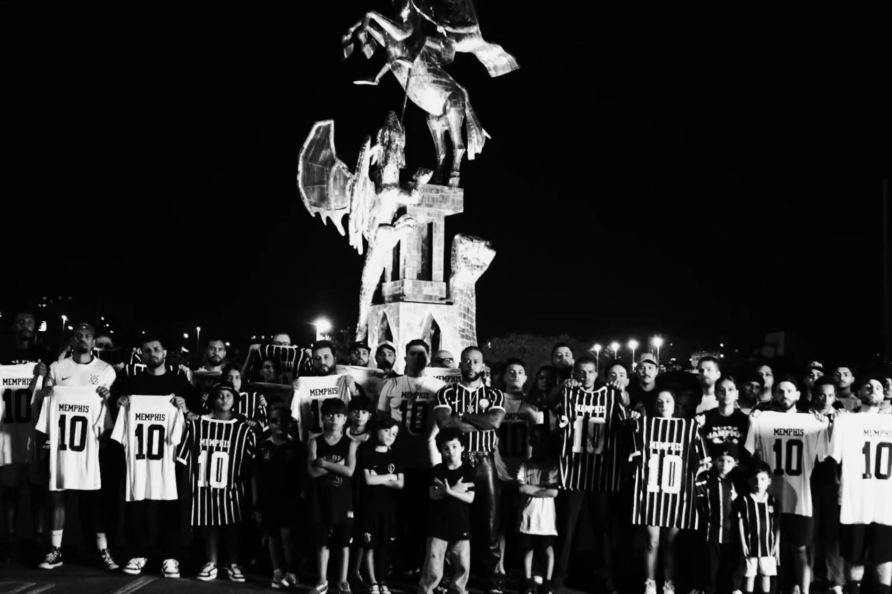 Corinthians: Memphis vai às redes e publica vídeo após 'novela' por renovação