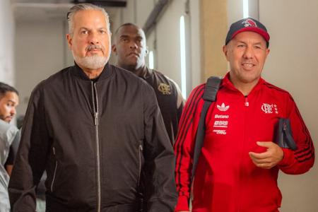 José Boto e Leonardo Jardim em partida do Flamengo na Libertadores