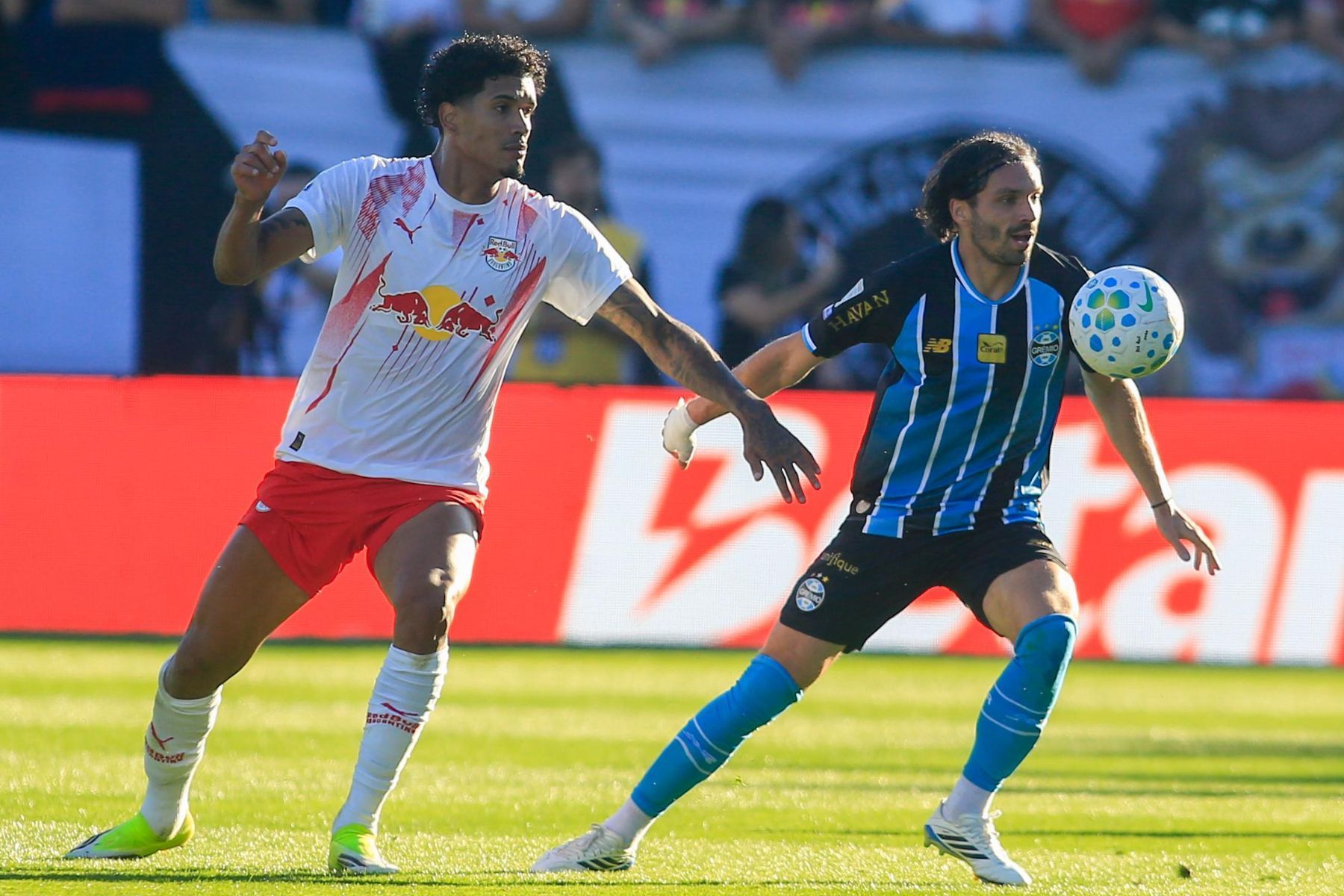 Bragantino vence o Grêmio com gol nos acréscimos e encerra jejum após a Copa