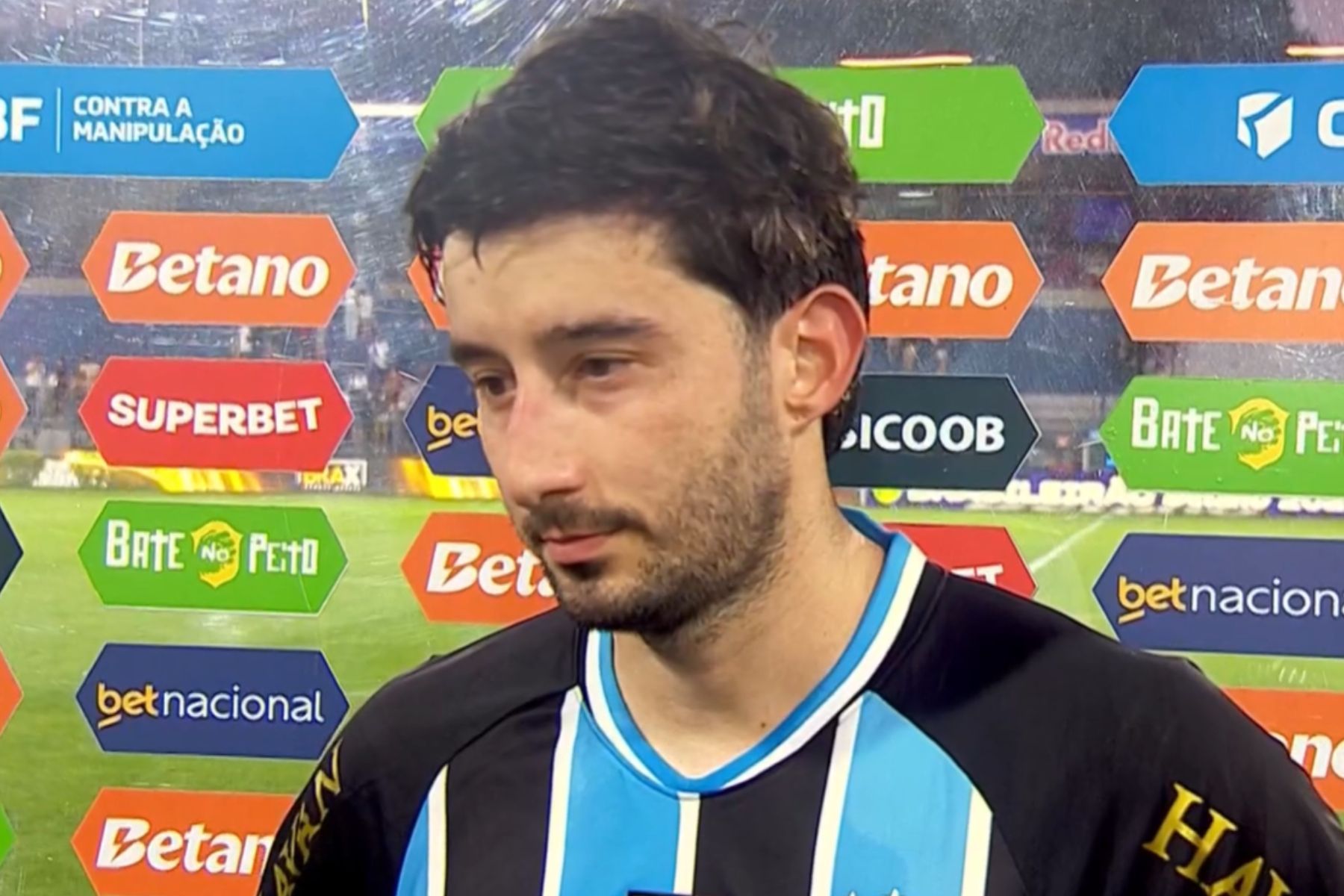Villasanti lamenta gol no fim e cobra Grêmio após derrota para o Bragantino