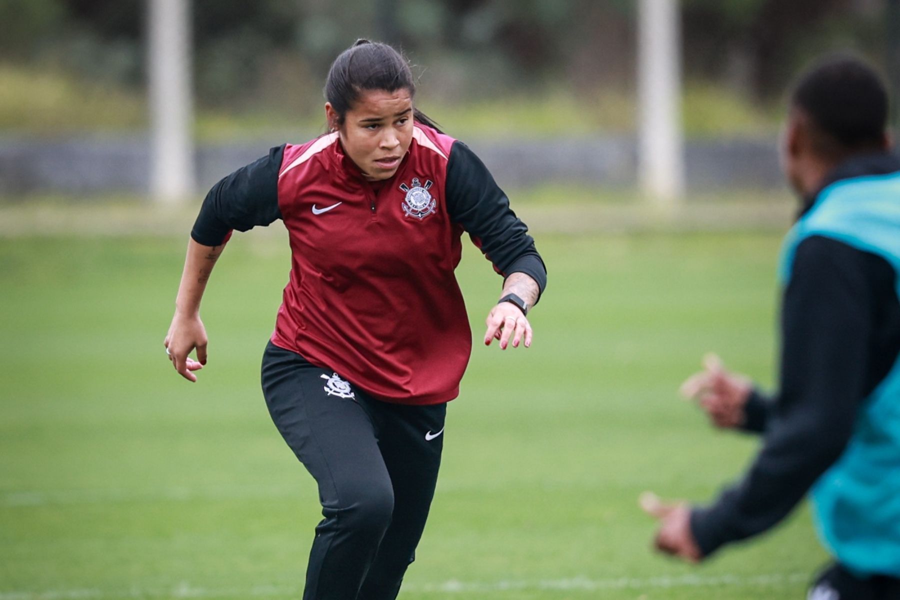Jogadoras do Corinthians cobram atrasos de pagamento e diálogo com Osmar Stabile