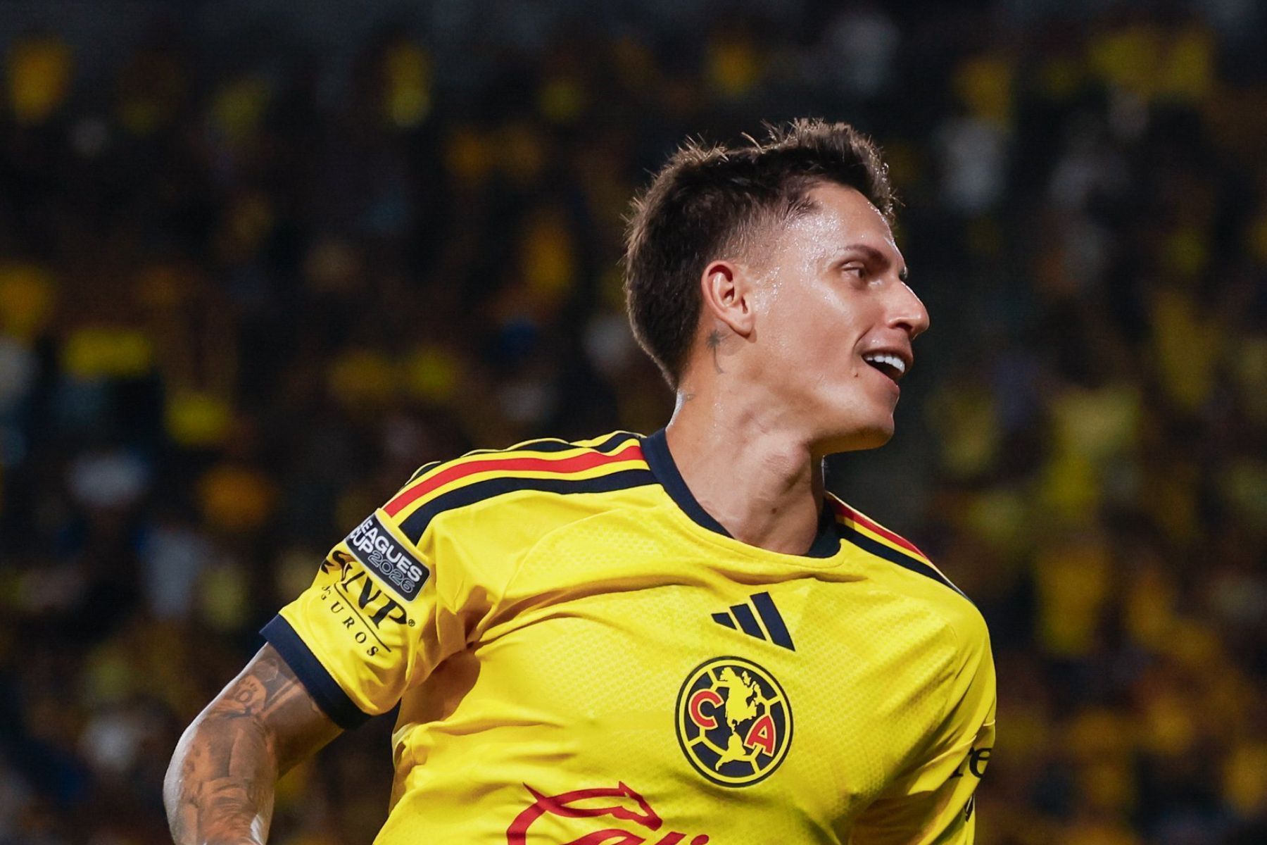 Ex-alvo do Cruzeiro negocia com gigante europeu, mas mantém Brasil no radar