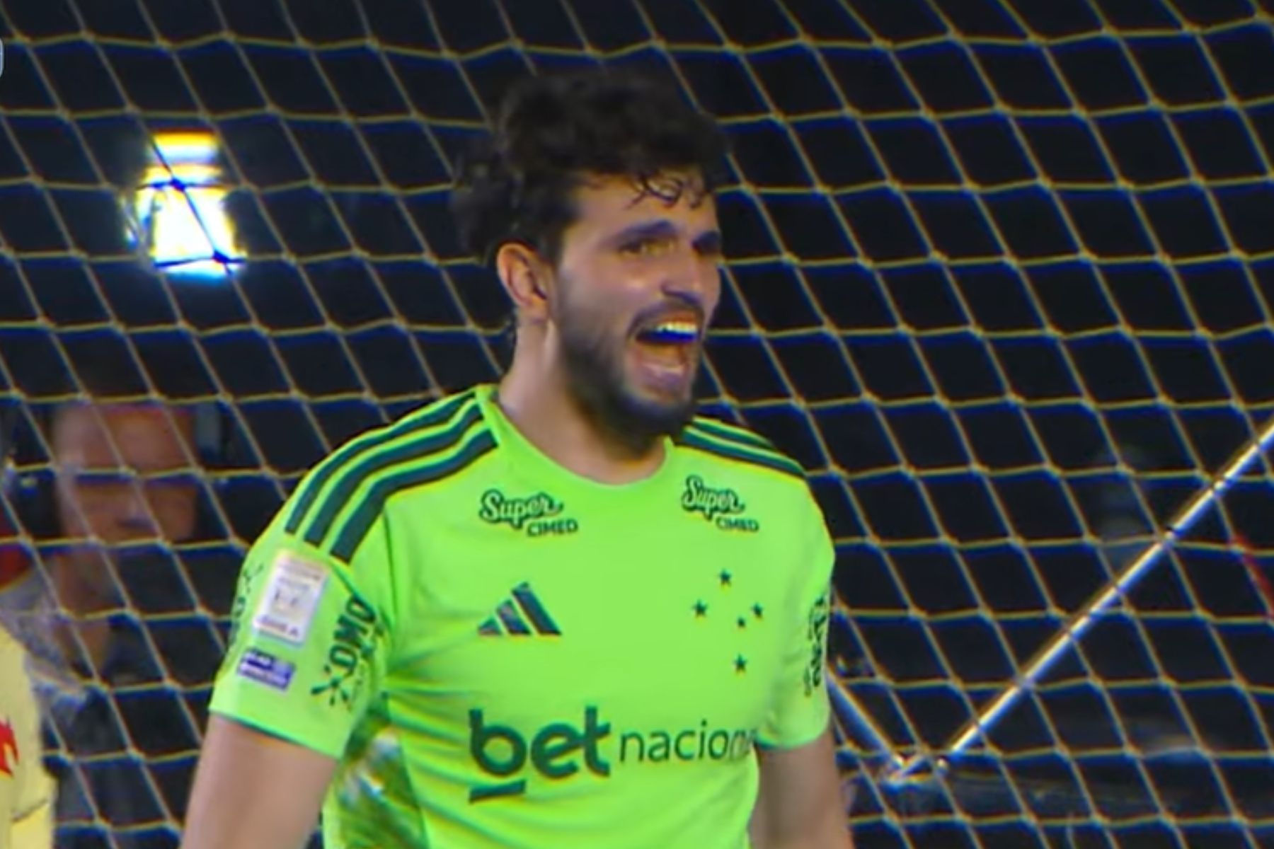 Otávio acumula defesas e evita derrota ainda maior do Cruzeiro contra o Vasco
