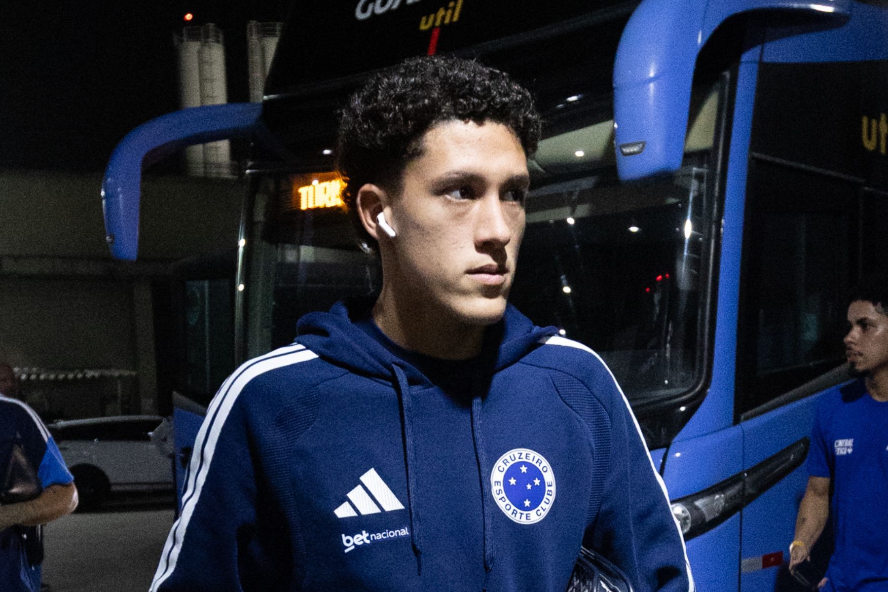 Cruzeiro toma decisão sobre Felipe Morais, alvo no mercado da bola