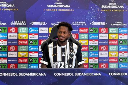 Fred foi apresentado como novo reforço do Atlético