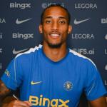 Chelsea anuncia renovação de contrato de atacante brasileiro