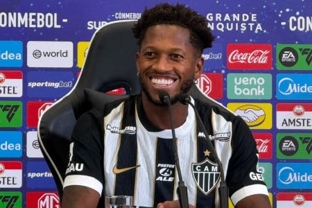 Fred foi apresentado como novo reforço do Atlético
