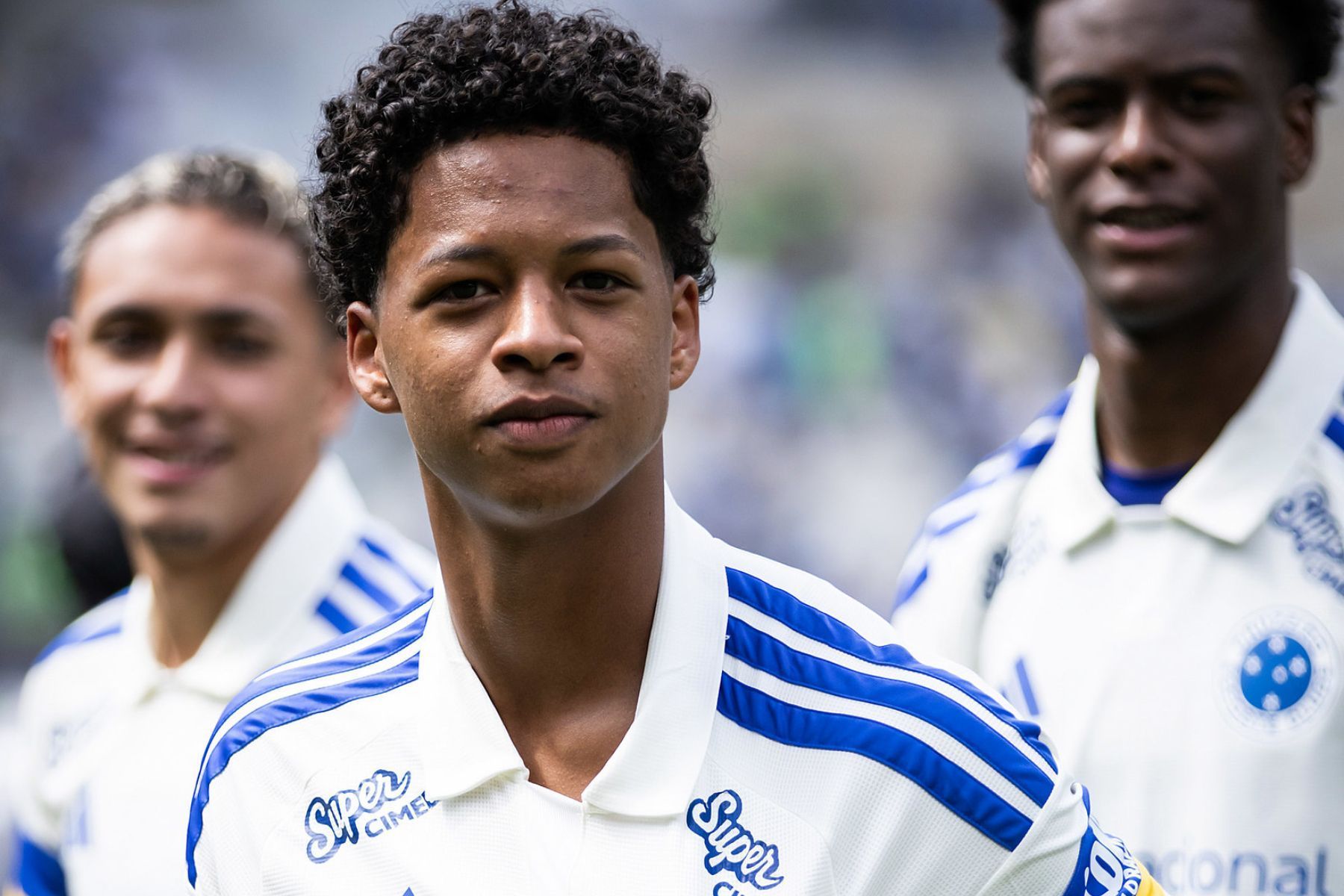 ‘Fiquei encantado’: volante do Cruzeiro, Zé Lucas rasga elogios à torcida