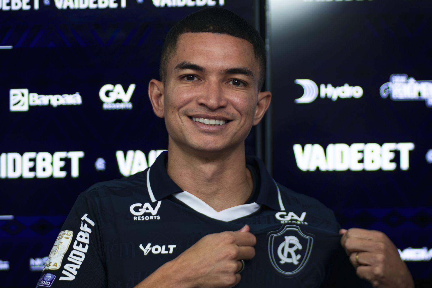 Ex-lateral do América é anunciado como reforço de clube da Série A