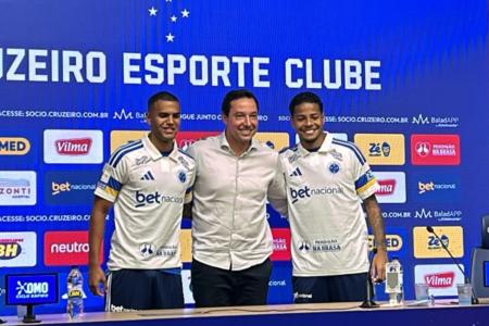 Cruzeiro apresenta Wesley e João Costa