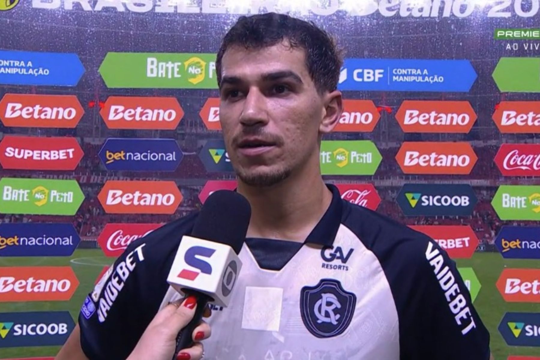 Vitor Bueno abre o jogo sobre golaço em Inter x Remo: 'Me desafiou a chutar'