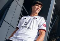 Clube da Premier League oficializa contratação de atacante ex-Real Madrid
