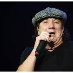 Canhão falha em show da banda AC/DC e quase atinge vocalista; veja vídeo