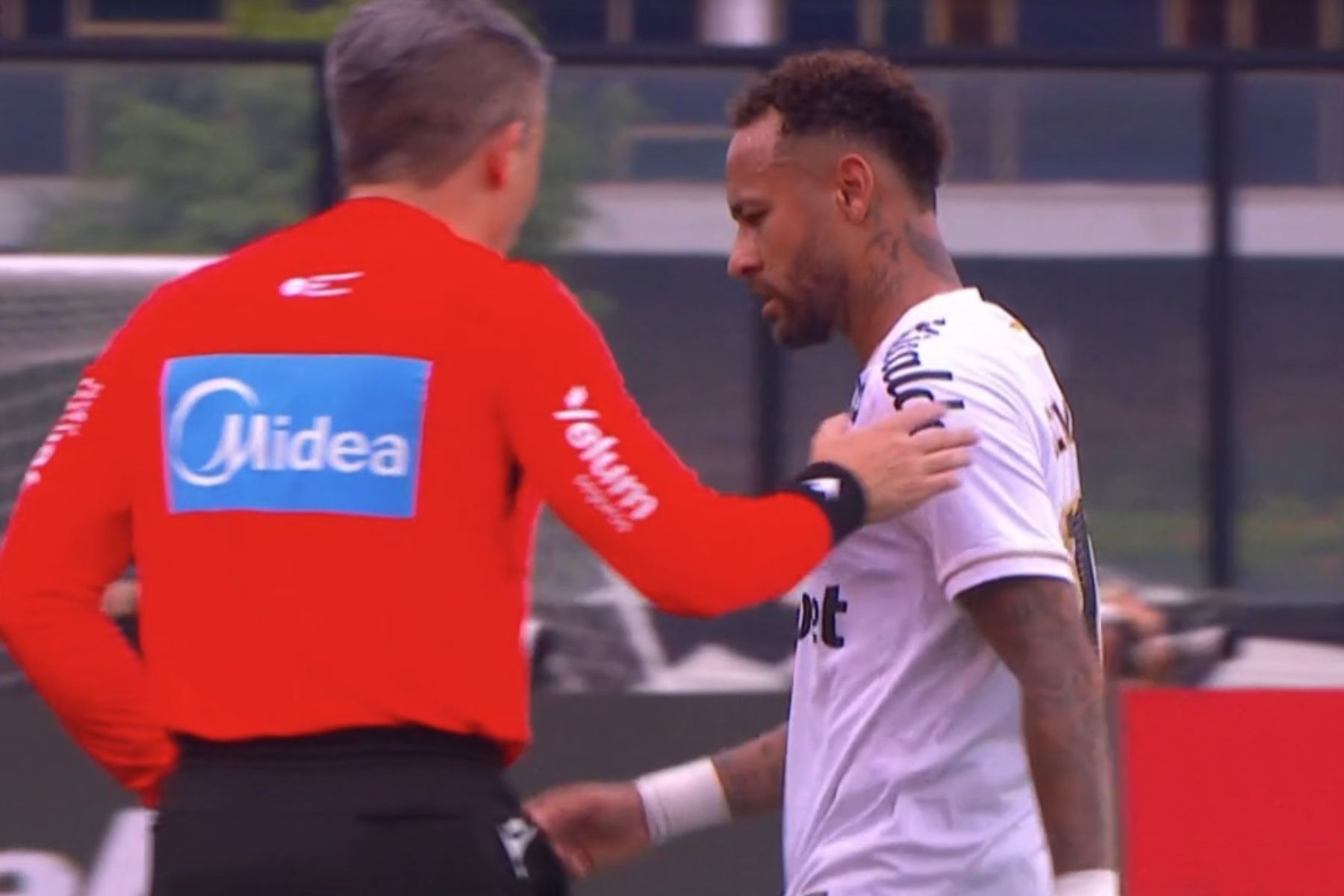 Vasco x Santos: Neymar fica fora por um minuto por causa de nova regra