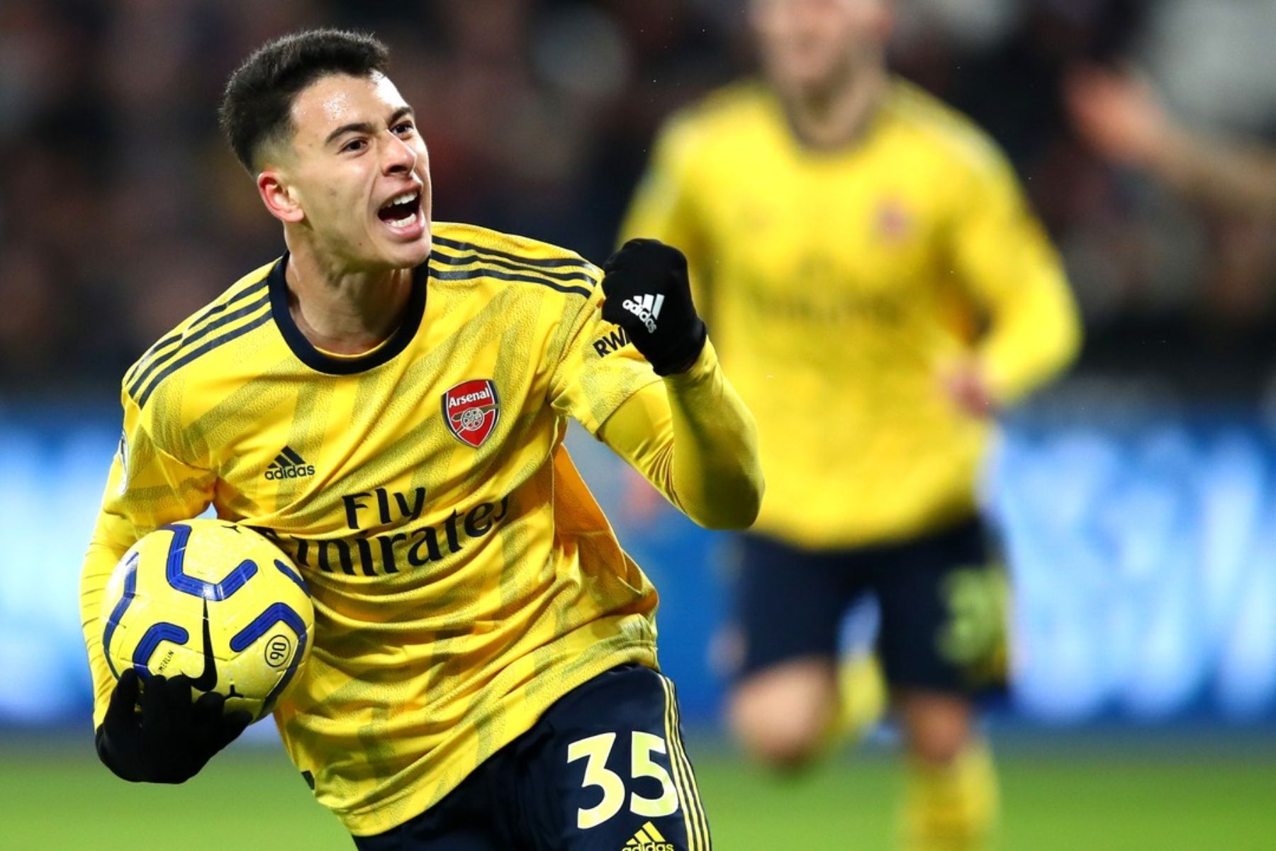 Clube árabe prepara oferta de R$ 330 milhões ao Arsenal por atacante da Seleção